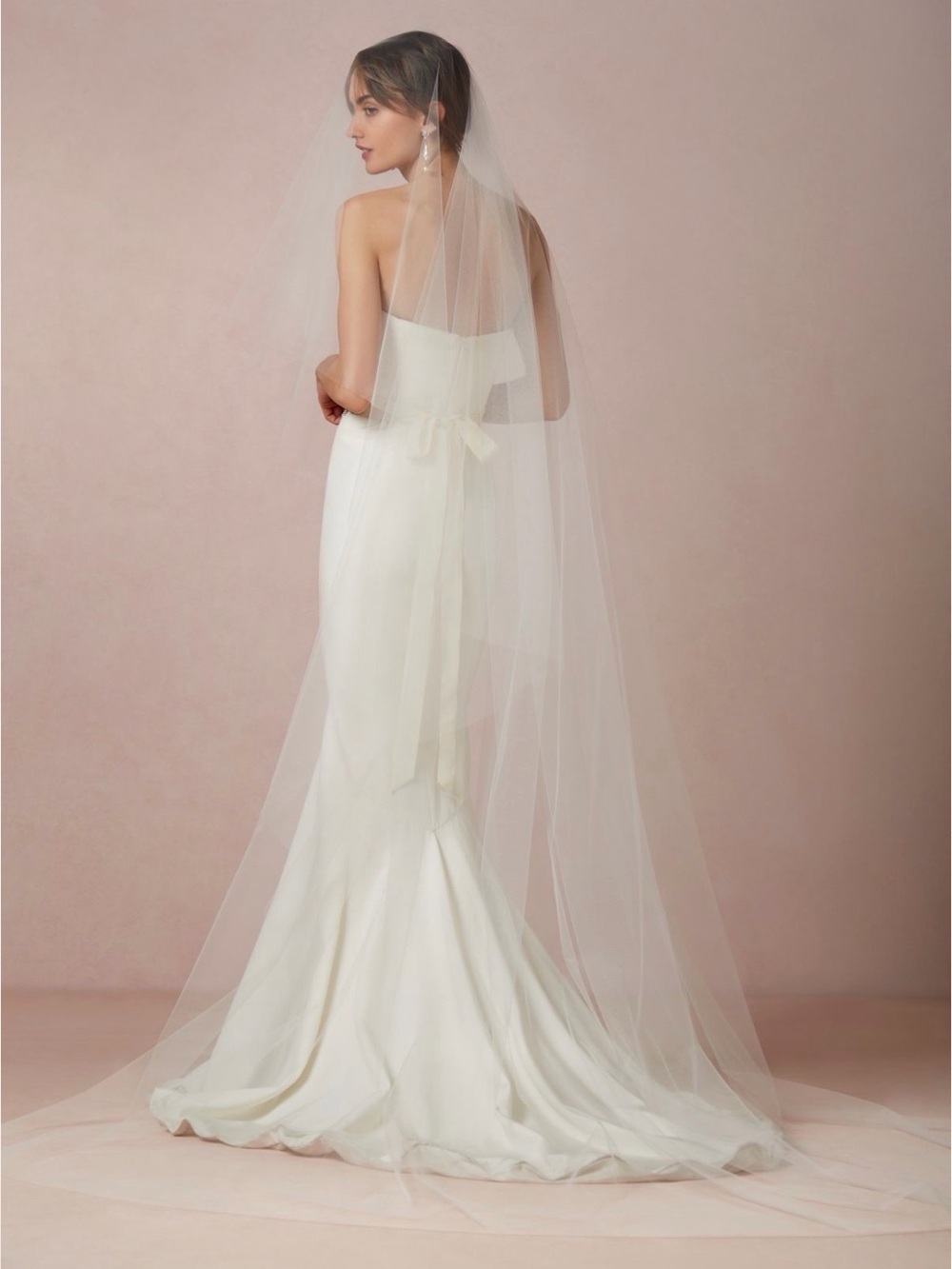 PARIS by Debra Moreland Floating Cathedral Bridal Veil - Picture 2 of 7